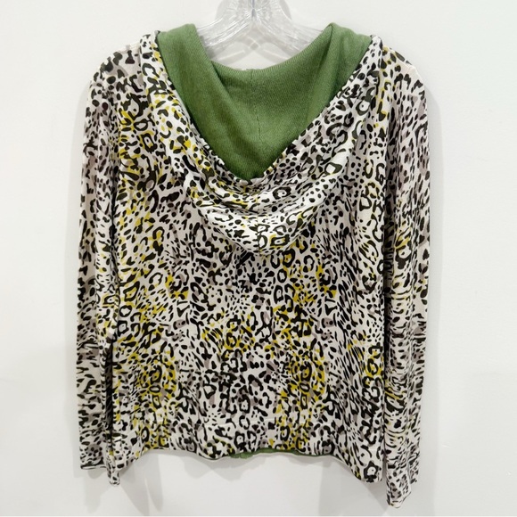 Peck & Peck silk/ cashmere full zip leopard print sweater ❤️ - Picture 4 of 5